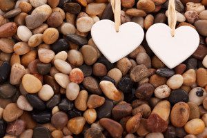 hearts-and-pebbles-871297440200x6z